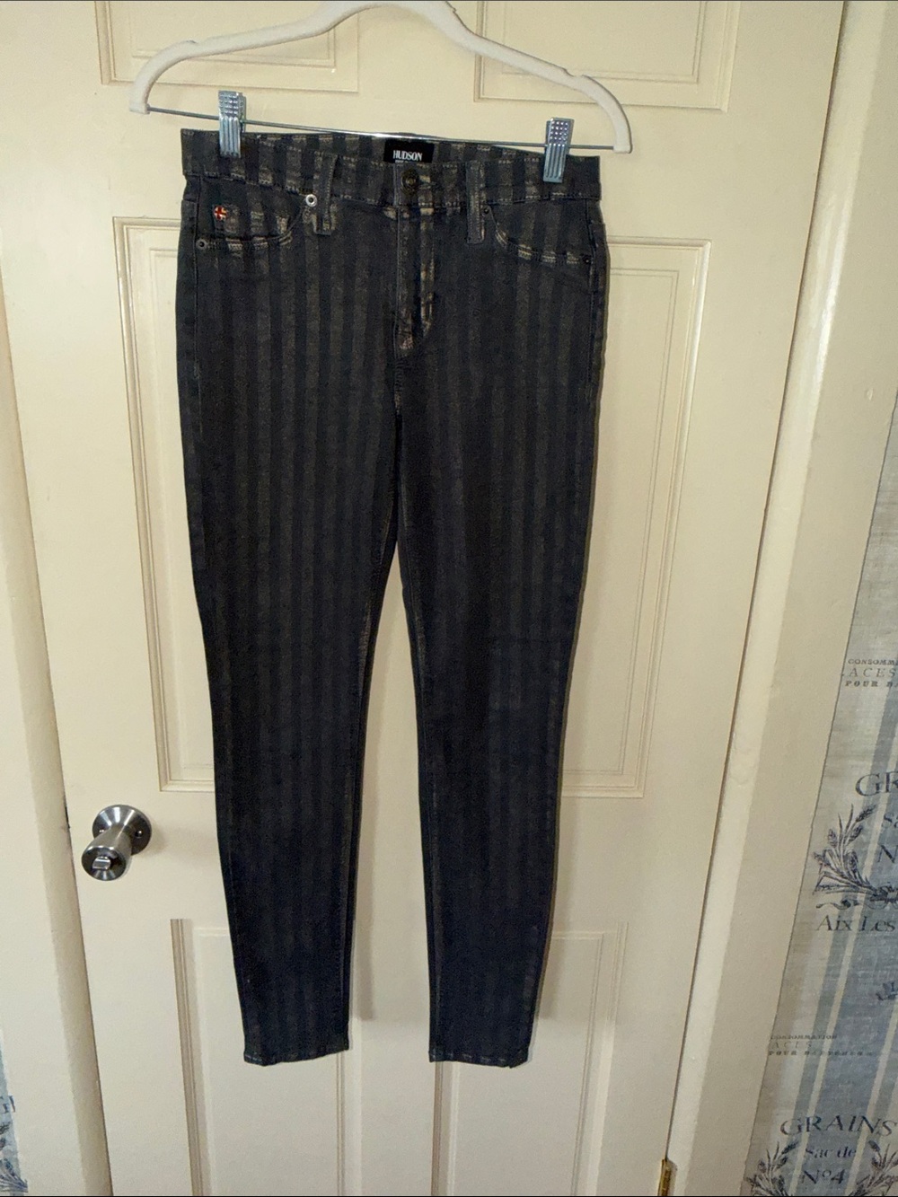 Hudson Nico Midrise Super Skinny Metallic Gold Stripe Jeans Made in USA”.